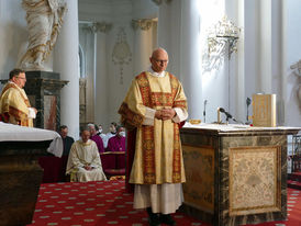 Diakonenweihe im Fuldaer Dom (Foto: Karl-Franz Thiede)